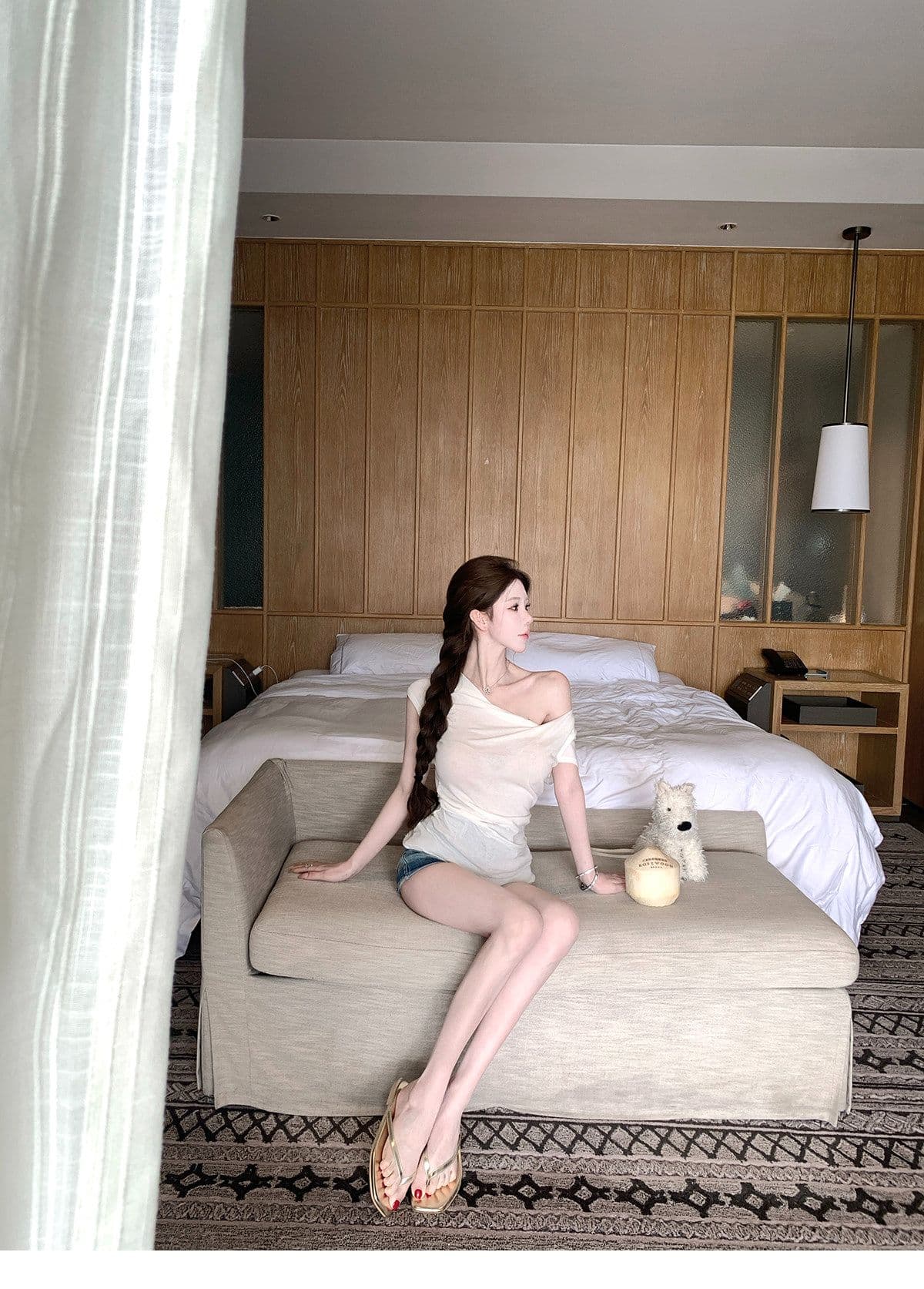 원본 원단 빛 연 주간 접시 디자인 센스 매듭 비스듬한 어깨 핀치 Pleat 허리 수축 슬림해 보이는 티셔츠 품격 맨위 상세 이미지 14