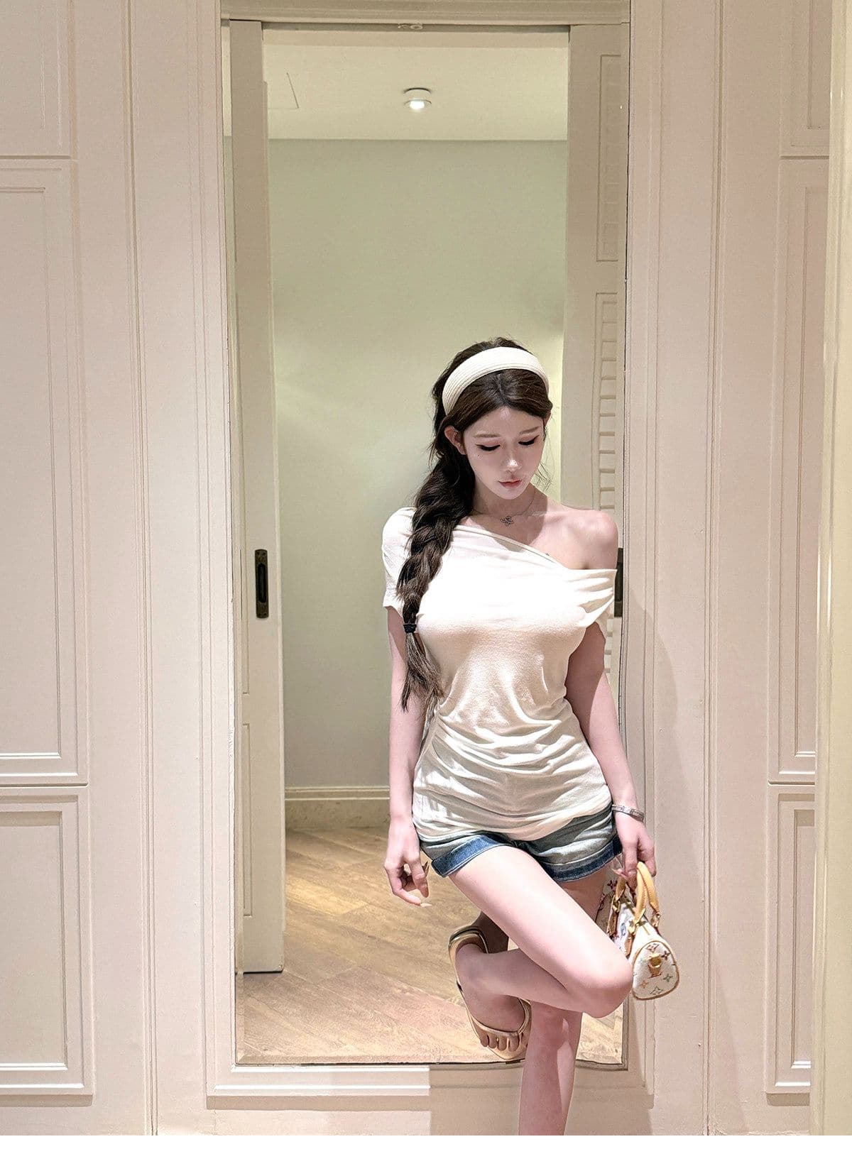 원본 원단 빛 연 주간 접시 디자인 센스 매듭 비스듬한 어깨 핀치 Pleat 허리 수축 슬림해 보이는 티셔츠 품격 맨위 상세 이미지 27