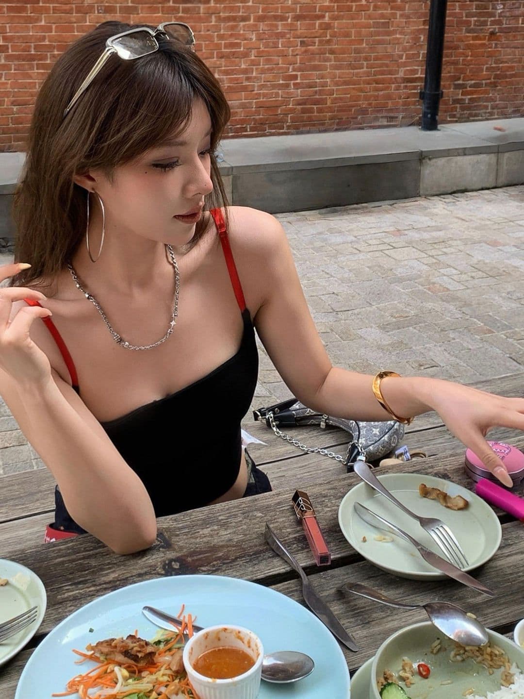 사람들 면 모달 1 1 와 사고 방식 260 그램 순수한 욕망 바람 섹시함 검정색 슬립 작은 조끼 여성 여름 맨위 이미지 4