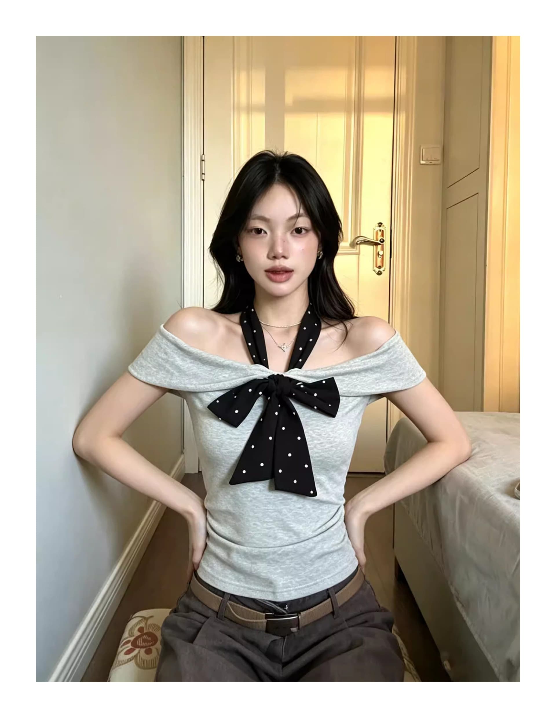 灰度 도트 무늬 한 부서 품격 티셔츠 여성 여름 새로운 회색 오프숄더 반팔 몸매 가꾸기 슬림해 보이는 맨위 상세 이미지 3