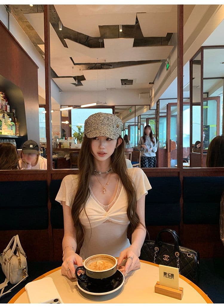 tongiiuu 되돌리기 En 리 V넥 레이스 비틀림 반팔 티셔츠 여성 몸매 가꾸기 슬림해 보이는 맨위 상세 이미지 20