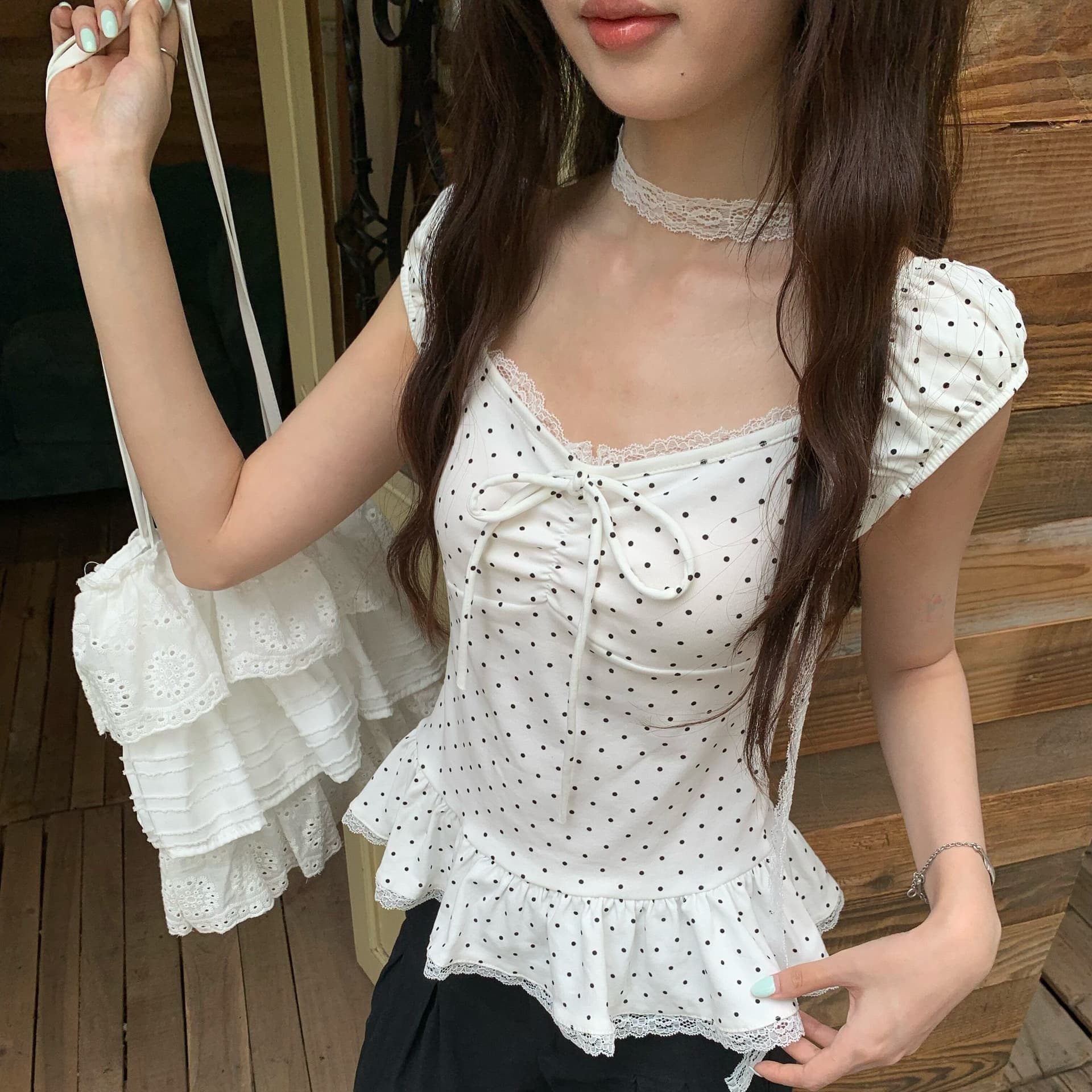 1 1 차가운 실크 코튼 한 부서 레이스 연꽃 잎 레이스 밑단 웨이브 도트 어깨 반팔 티셔츠 여성 봄 여름 오프숄더 맨위 이미지 5