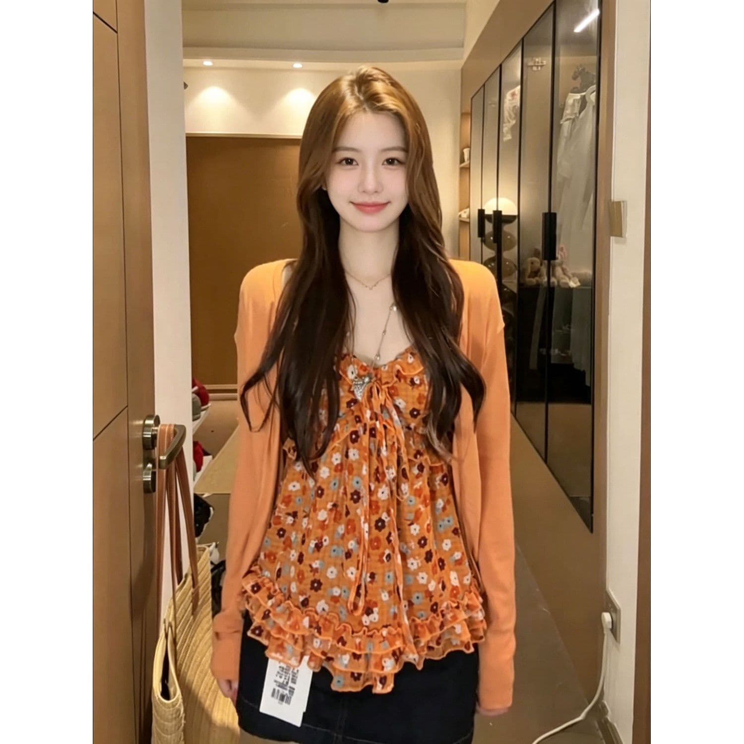 디자인 센스 프릴 꽃무늬 조끼 슬립 여성 의류 여름 2026 새로운 V넥 레이스업 허리 수축 슬림해 보이는 맨위 상세 이미지 5