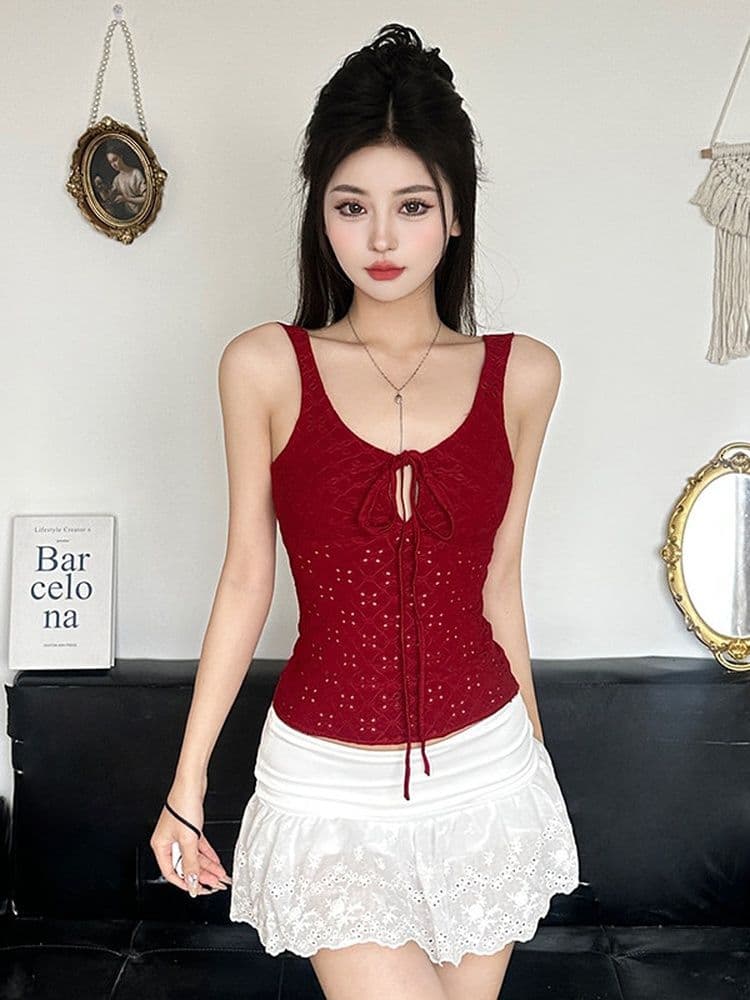 원본 자수 프랑스식 질감 구멍 홀로우 아웃 레이스업 조끼 슬립 여성 다용도 몸매 가꾸기 슬림해 보이는 민소매 짧은 맨위