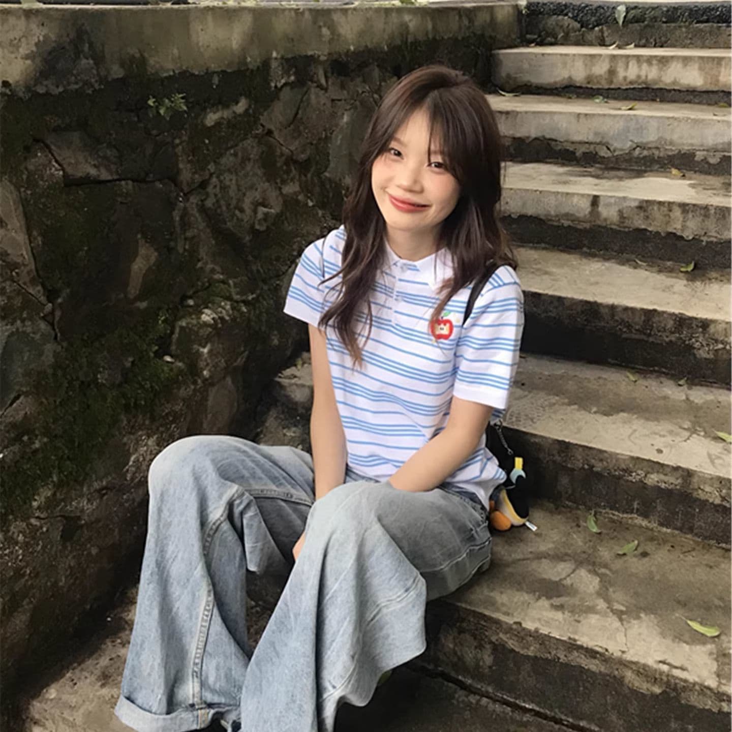 학원 스타일 블루 화이트 스트라이프 POLO 셔츠 반팔 티셔츠 여성 여름 새로운 몸매 가꾸기 슬림해 보이는 디자인 센스 다용도 맨위