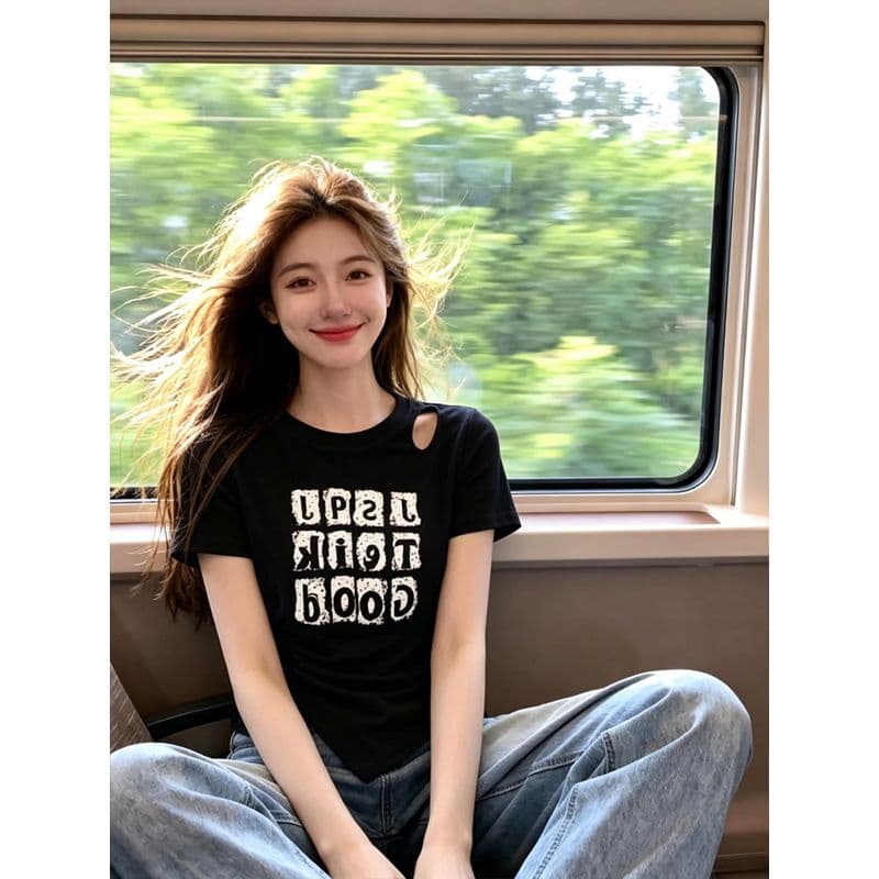 40s 모방 면 1x1 리브 패션 디자인 홀로우 아웃 라운드 넥 긍정적 인 어깨 반팔 티셔츠 여성 여름 새로운 슬림해 보이는 맨위 이미지 4