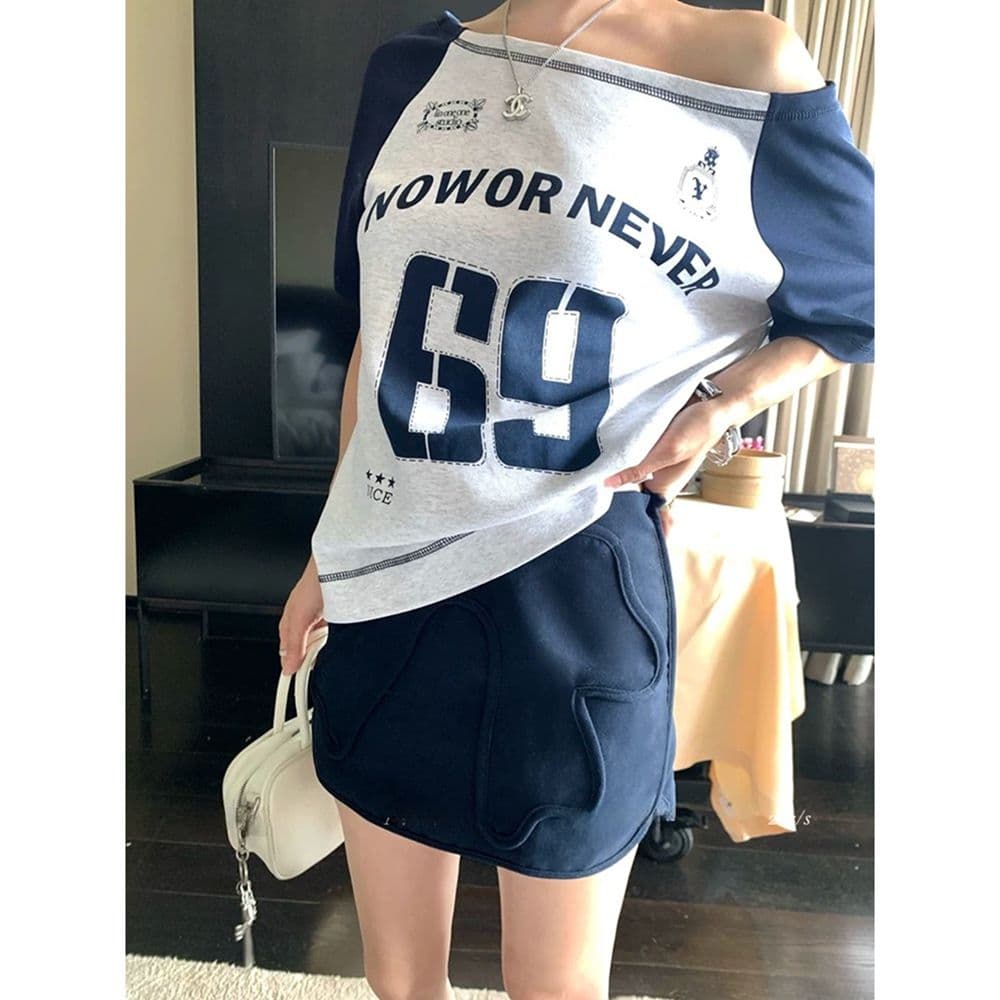 원본 품질 아메리칸 루즈핏 배색 알파벳 비스듬한 어깨 운동 반팔 티셔츠 이미지 3