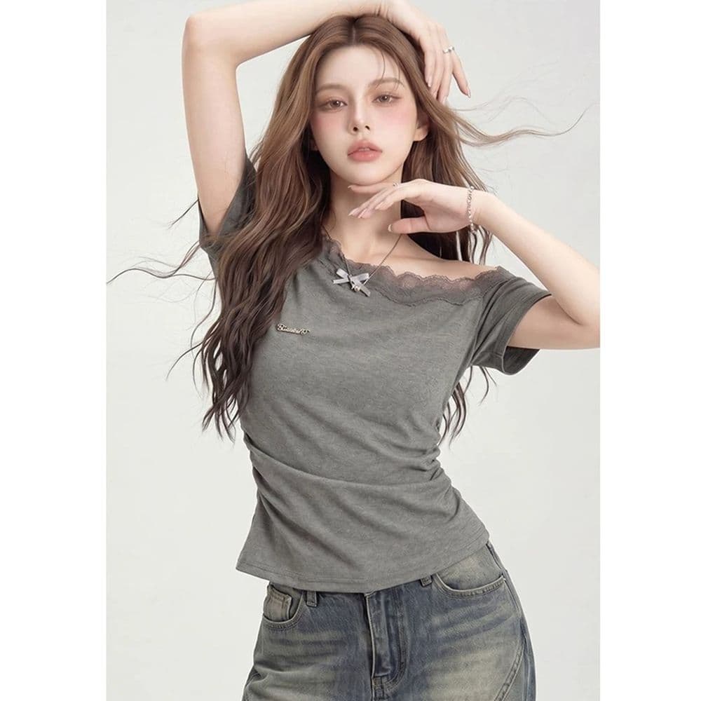원본 품질 레이스 오프숄더 반팔 티셔츠 여성 여름 몸매 가꾸기 슬림해 보이는 맨위 이미지 2