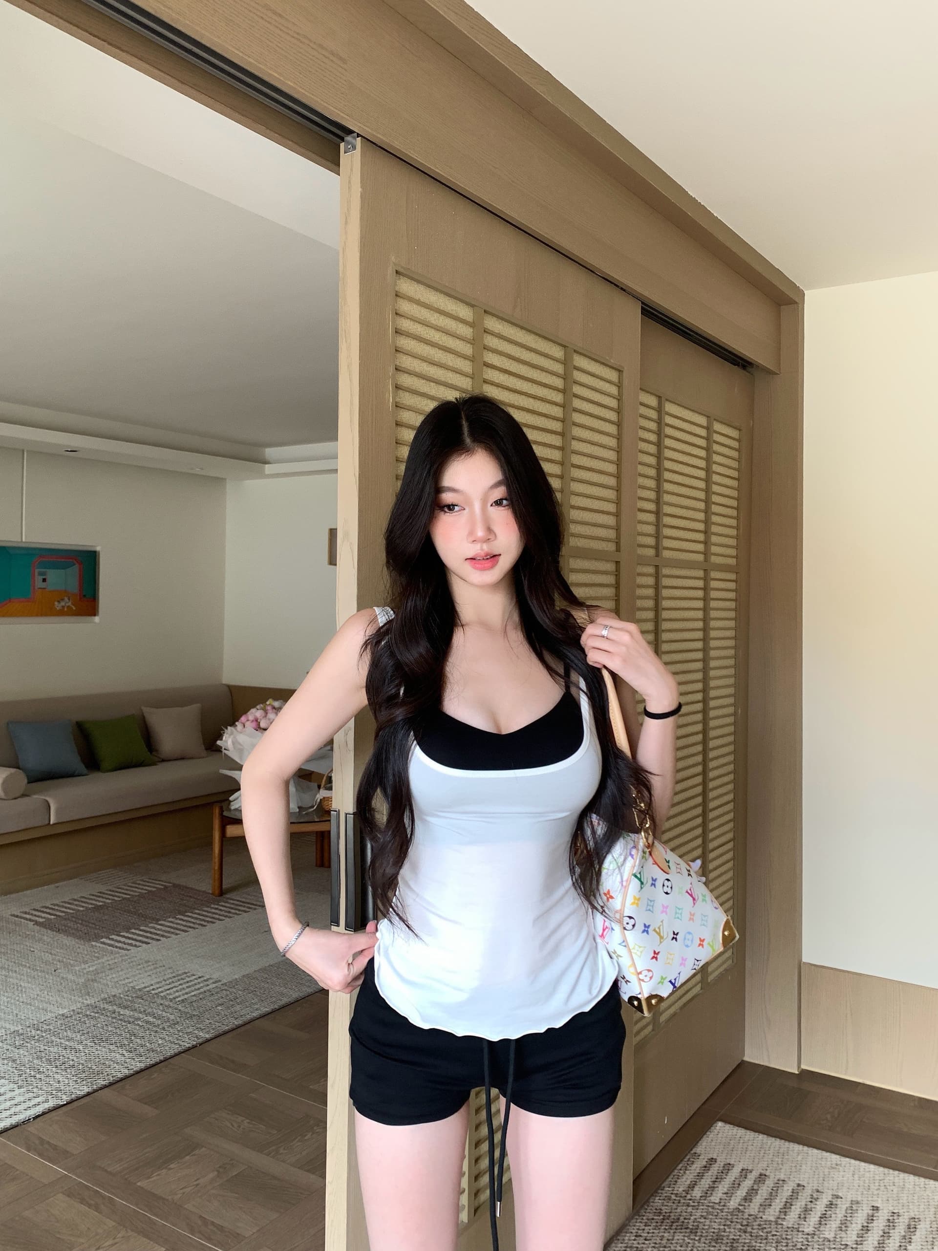 withmin 핫걸 캐주얼 세트 여성 2026 여름 새로운 배색 캐미솔 상세 이미지 6