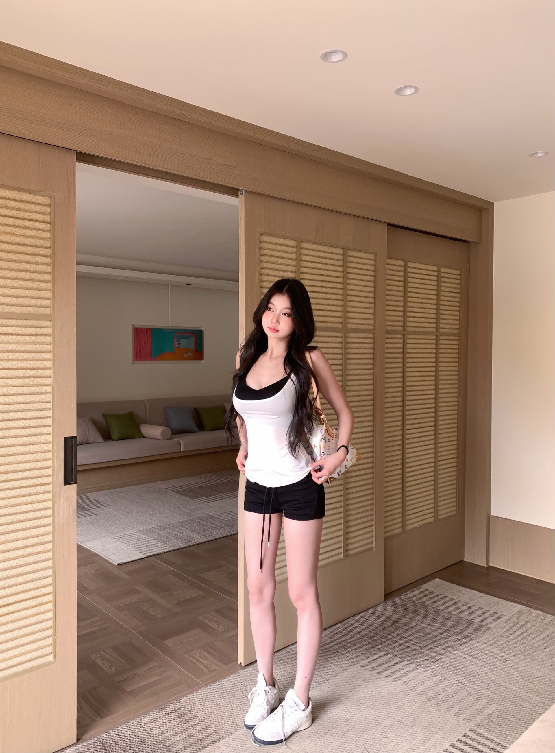 withmin 핫걸 캐주얼 세트 여성 2026 여름 새로운 배색 캐미솔 상세 이미지 8