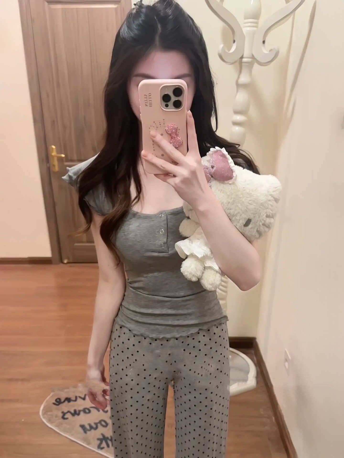 프랑스식 작은 날다 소매 프릴 u 칼라 조끼 몸매 가꾸기 슬림해 보이는 여름 회색 반팔 티셔츠 맨위 상세 이미지 6