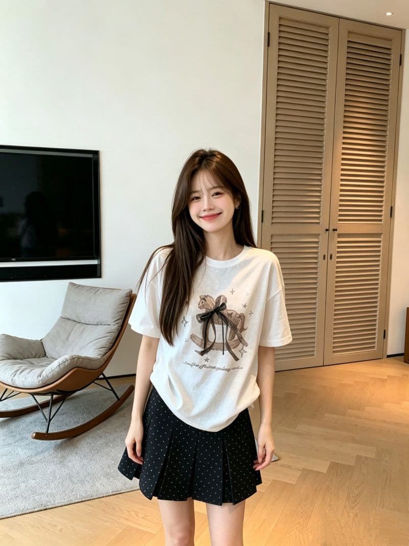 라이 경기 서울 눈꽃 달콤함 나비 매듭 트로이 목마 프린트 반팔 티셔츠 여름 루즈핏 슬림해 보이는 화이트 소녀 맨위