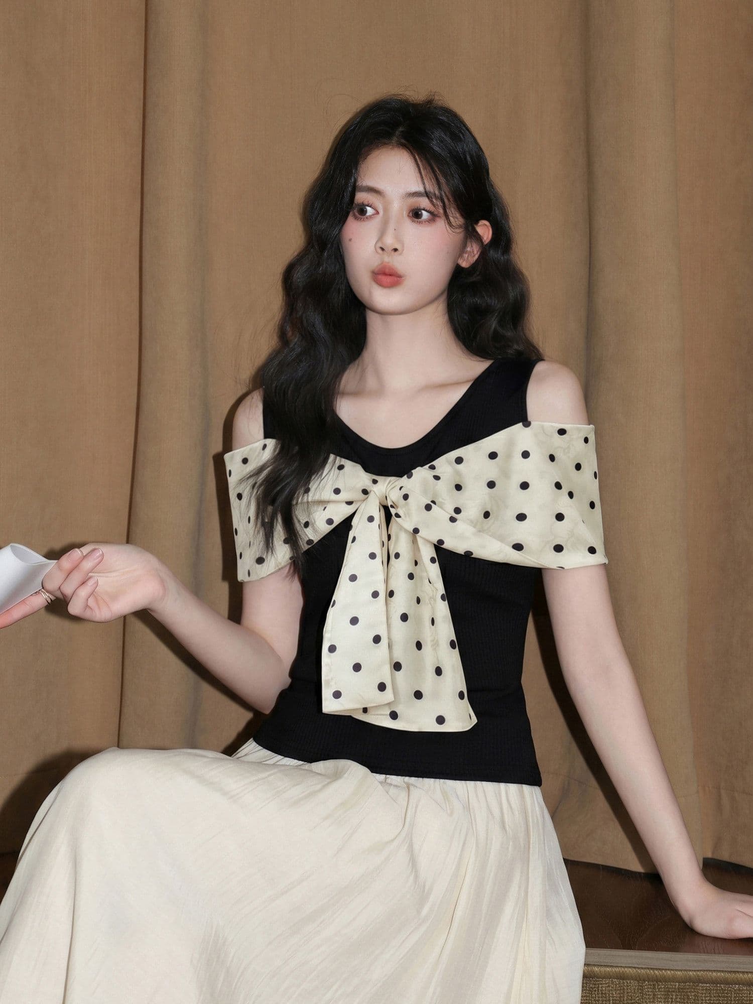 원본 자카드 사람들 면 프랑스식 검정색 도트 무늬 나비 매듭 반팔 티셔츠 오프숄더 맨위 여름 상세 이미지 4