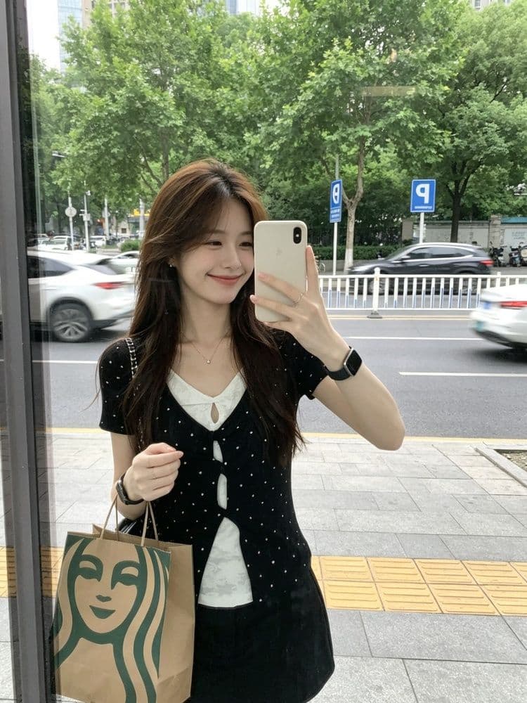 1 1 와 사고 방식 한 부서 핫걸 페이크 레이어드 도트 무늬 레이스 반팔 티셔츠 여성 여름 몸매 가꾸기 작은 대중 슬림해 보이는 맨위 이미지 2