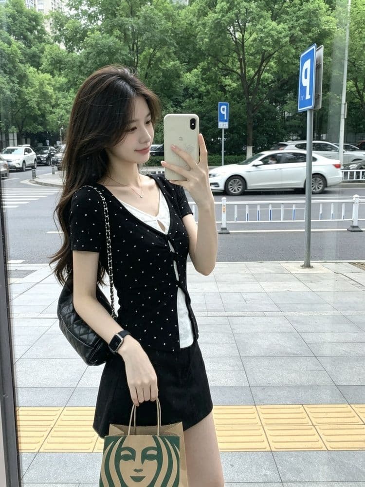1 1 와 사고 방식 한 부서 핫걸 페이크 레이어드 도트 무늬 레이스 반팔 티셔츠 여성 여름 몸매 가꾸기 작은 대중 슬림해 보이는 맨위 이미지 4