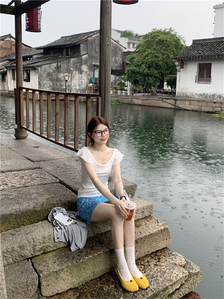 1 1 모달 프릴 자카드 라운드 넥 반팔 티셔츠 여성 여름 부드러운 몸매 가꾸기 슬림해 보이는 디자인 센스 품격 맨위 이미지 4