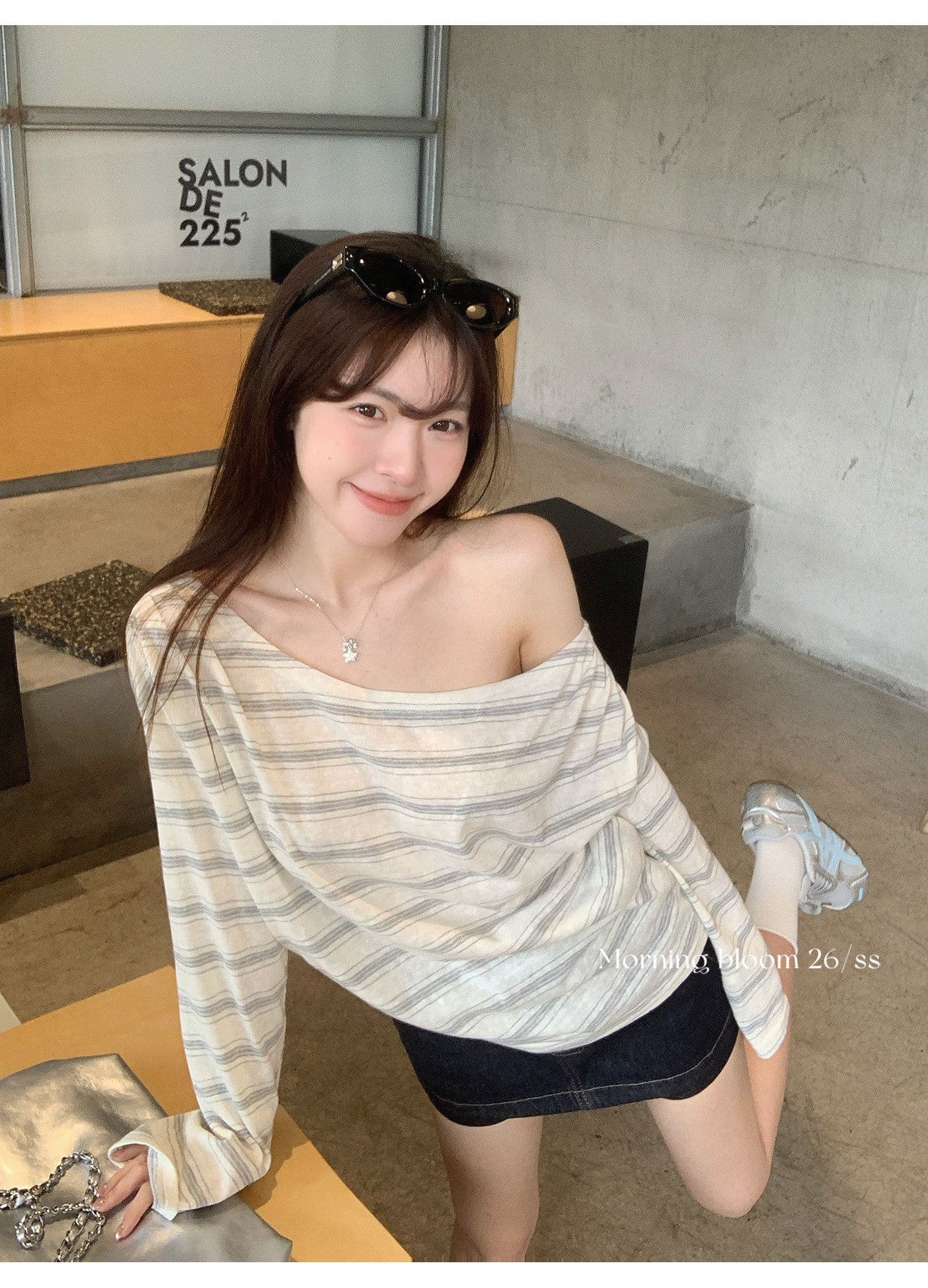 한 부서 스트라이프 비스듬한 어깨 자외선 차단 티셔츠 여성 의류 여름 느긋한 바람이 아닙니다. 명중 섹션 블라우스 맨위 상세 이미지 7
