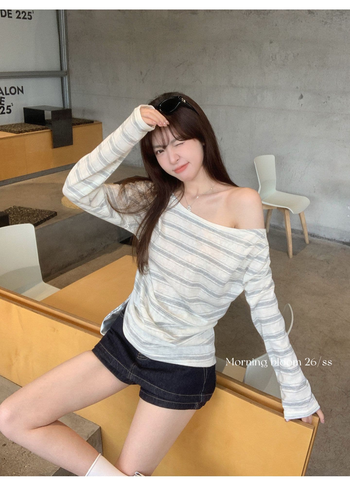 한 부서 스트라이프 비스듬한 어깨 자외선 차단 티셔츠 여성 의류 여름 느긋한 바람이 아닙니다. 명중 섹션 블라우스 맨위 상세 이미지 9