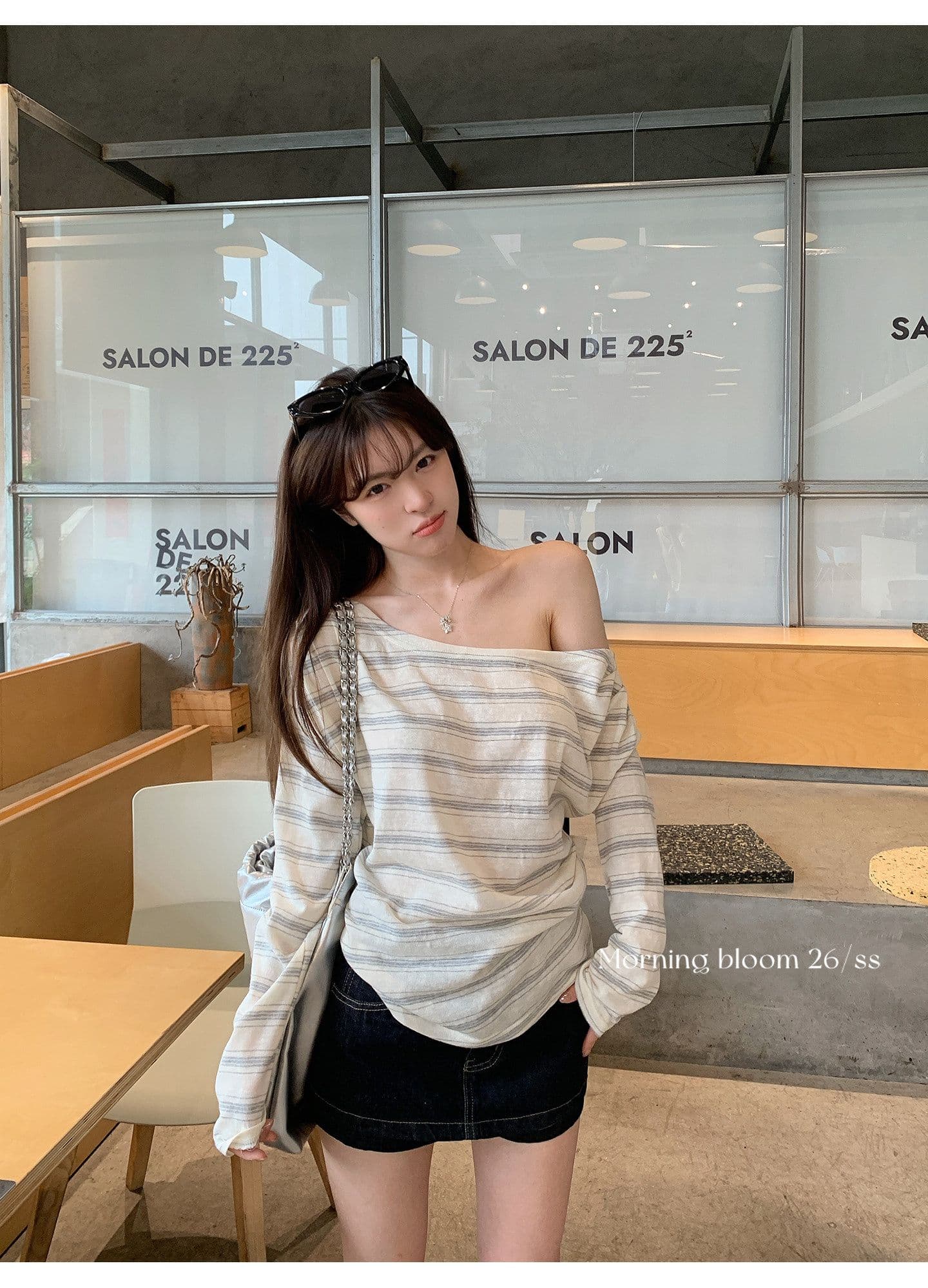 한 부서 스트라이프 비스듬한 어깨 자외선 차단 티셔츠 여성 의류 여름 느긋한 바람이 아닙니다. 명중 섹션 블라우스 맨위 상세 이미지 12
