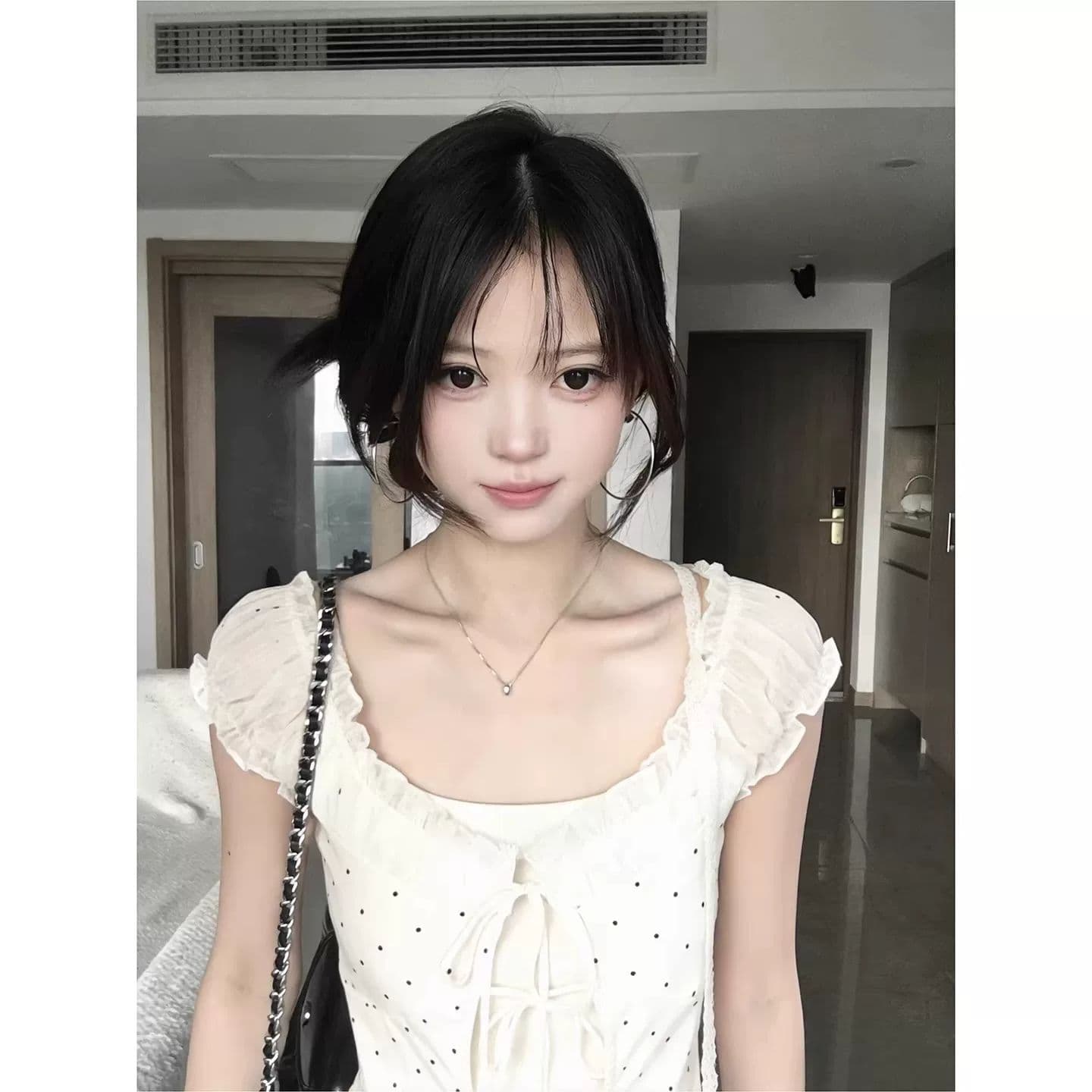 사람들 면 260 그램 주간 실크 기사 한 부서 부드러운 바람 페이크 레이어드 도트 무늬 거품 소매 티셔츠 여성 여름 반팔 맨위 이미지 2