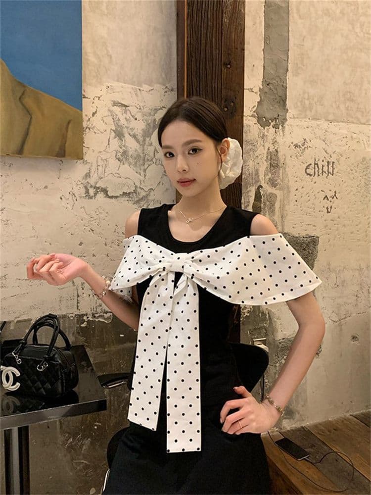 1 1 와 사고 방식 검정색 도트 무늬 페이크 레이어드 반팔 티셔츠 여성 여름 한 부서 몸매 가꾸기 나비 매듭 디자인 오프숄더 맨위 상세 이미지 13