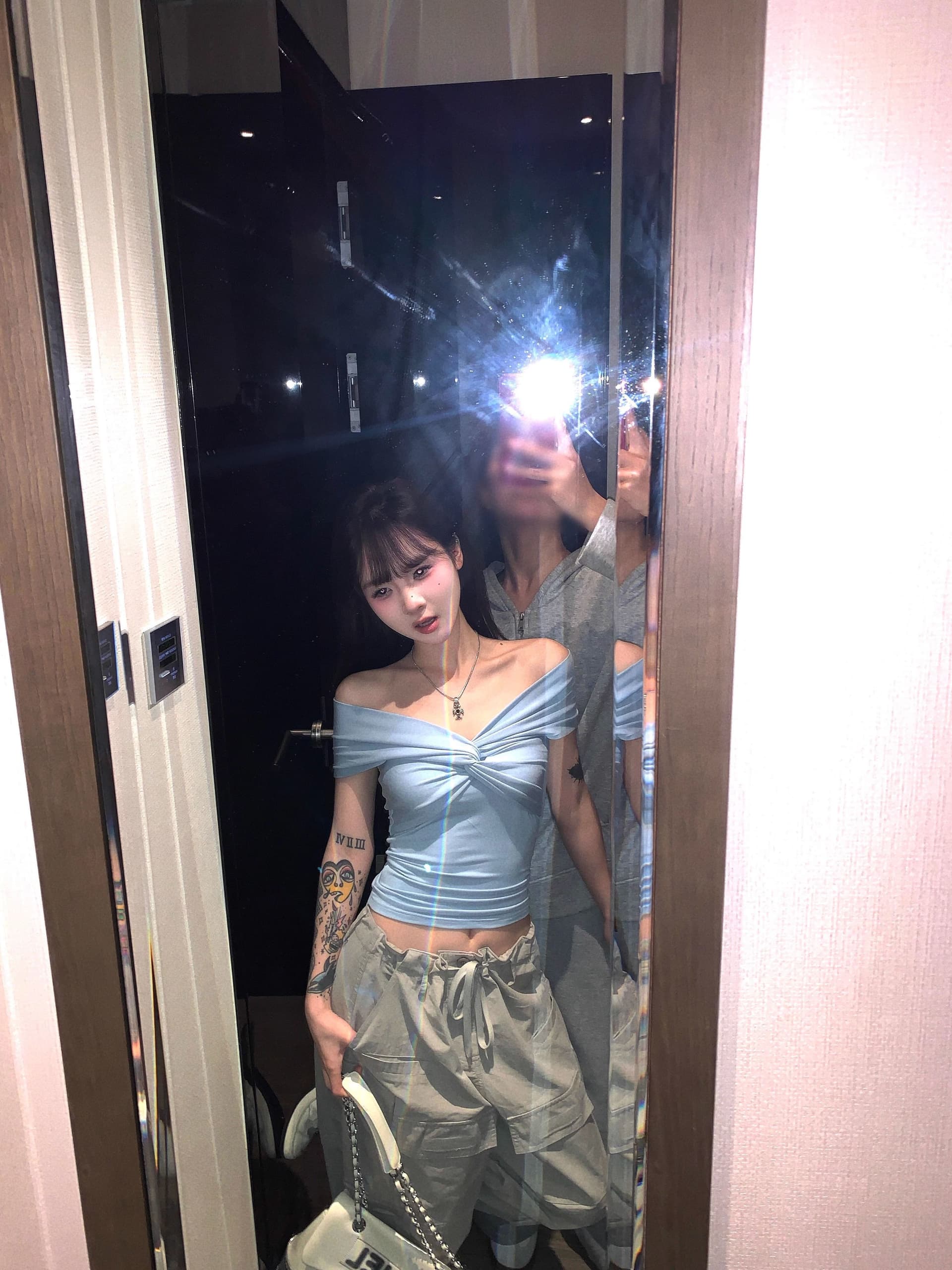 순수한 욕망 오프숄더 반팔 티셔츠 여성 여름 디자인 센스 작은 대중 아름다운 오프숄더 쇼트 스타일 달콤한 핫걸 맨위 상세 이미지 3