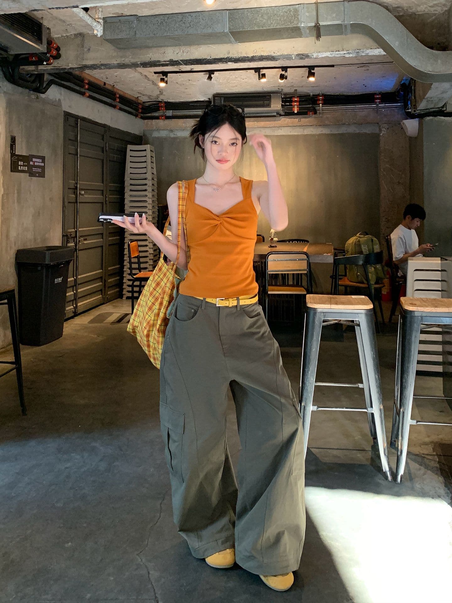 한 부서 핫걸 바람 패션 비틀림 캐미솔 여름 몸매 가꾸기 슬림해 보이는 외출용 인사이드 가져 가라. 민소매 순수한 욕망 맨위 이미지 2