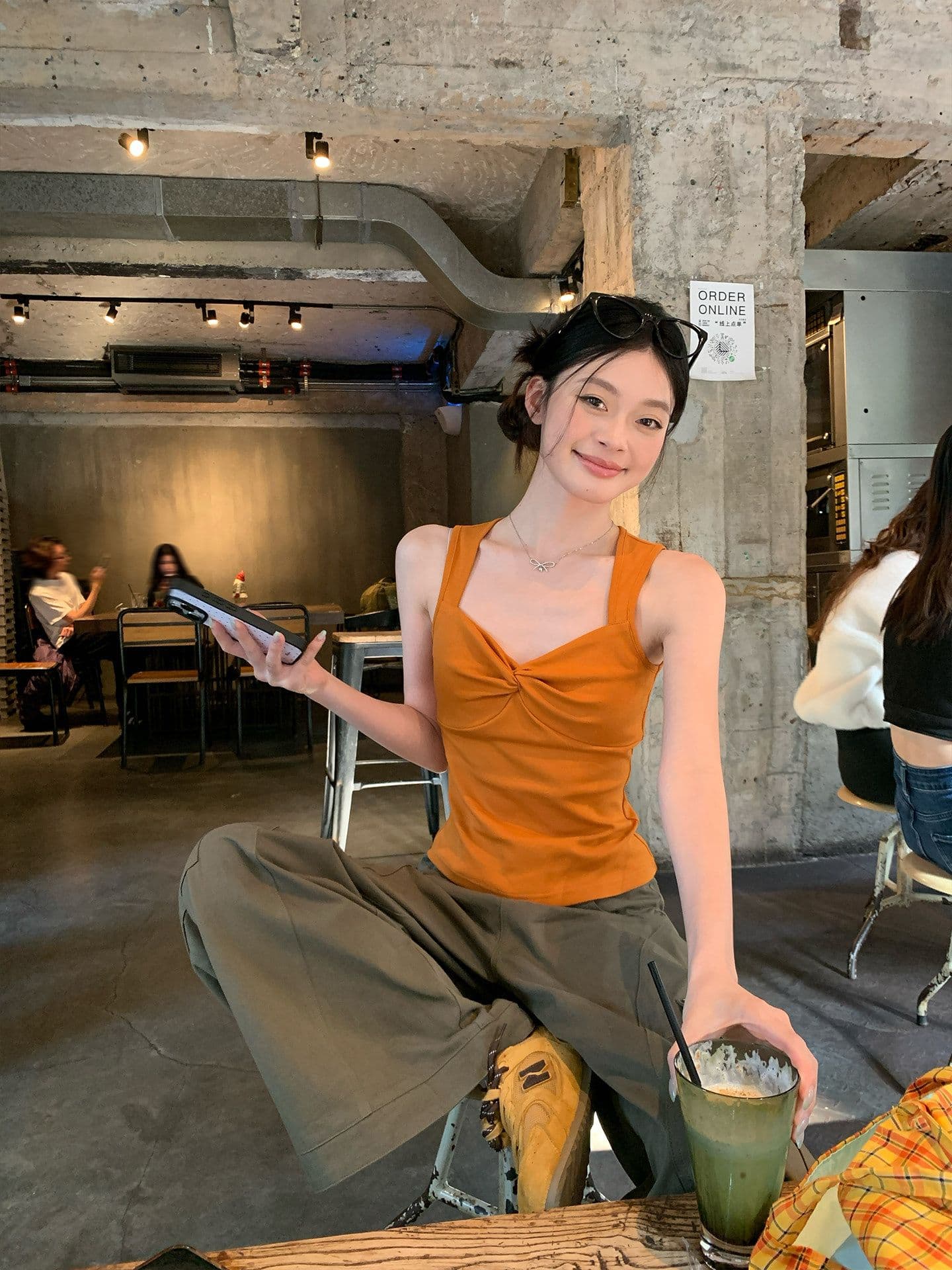 한 부서 핫걸 바람 패션 비틀림 캐미솔 여름 몸매 가꾸기 슬림해 보이는 외출용 인사이드 가져 가라. 민소매 순수한 욕망 맨위 이미지 3