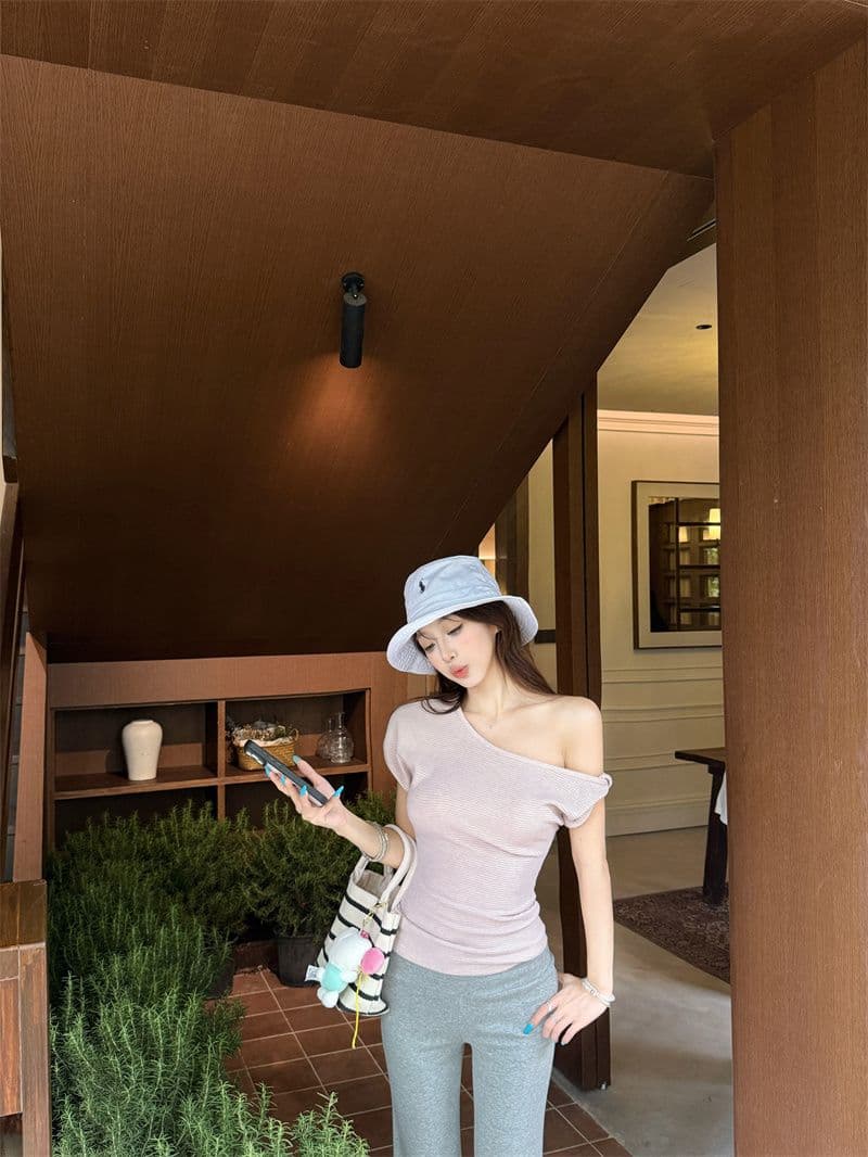 원본 원단 핫걸 비스듬한 어깨 반팔 티셔츠 여름 새로운 몸매 가꾸기 슬림해 보이는 오프숄더 맨위 여성 의류 상세 이미지 30