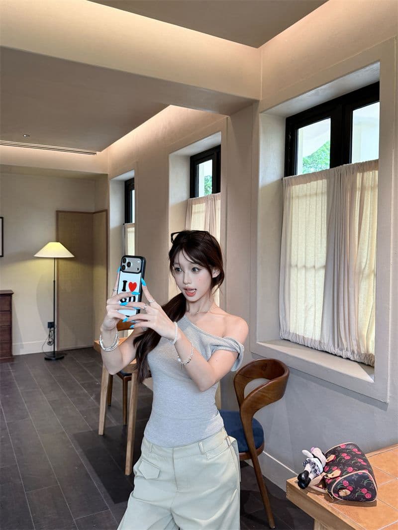 원본 원단 핫걸 비스듬한 어깨 반팔 티셔츠 여름 새로운 몸매 가꾸기 슬림해 보이는 오프숄더 맨위 여성 의류 상세 이미지 35