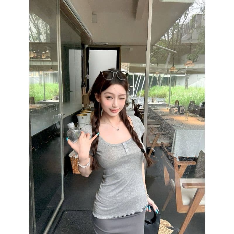 원본 원단 작은 대중 프릴 몸매 가꾸기 대 u 칼라 반팔 티셔츠 여름 꼬집기 허리 디스플레이 얇고 작은 날다 소매 맨위