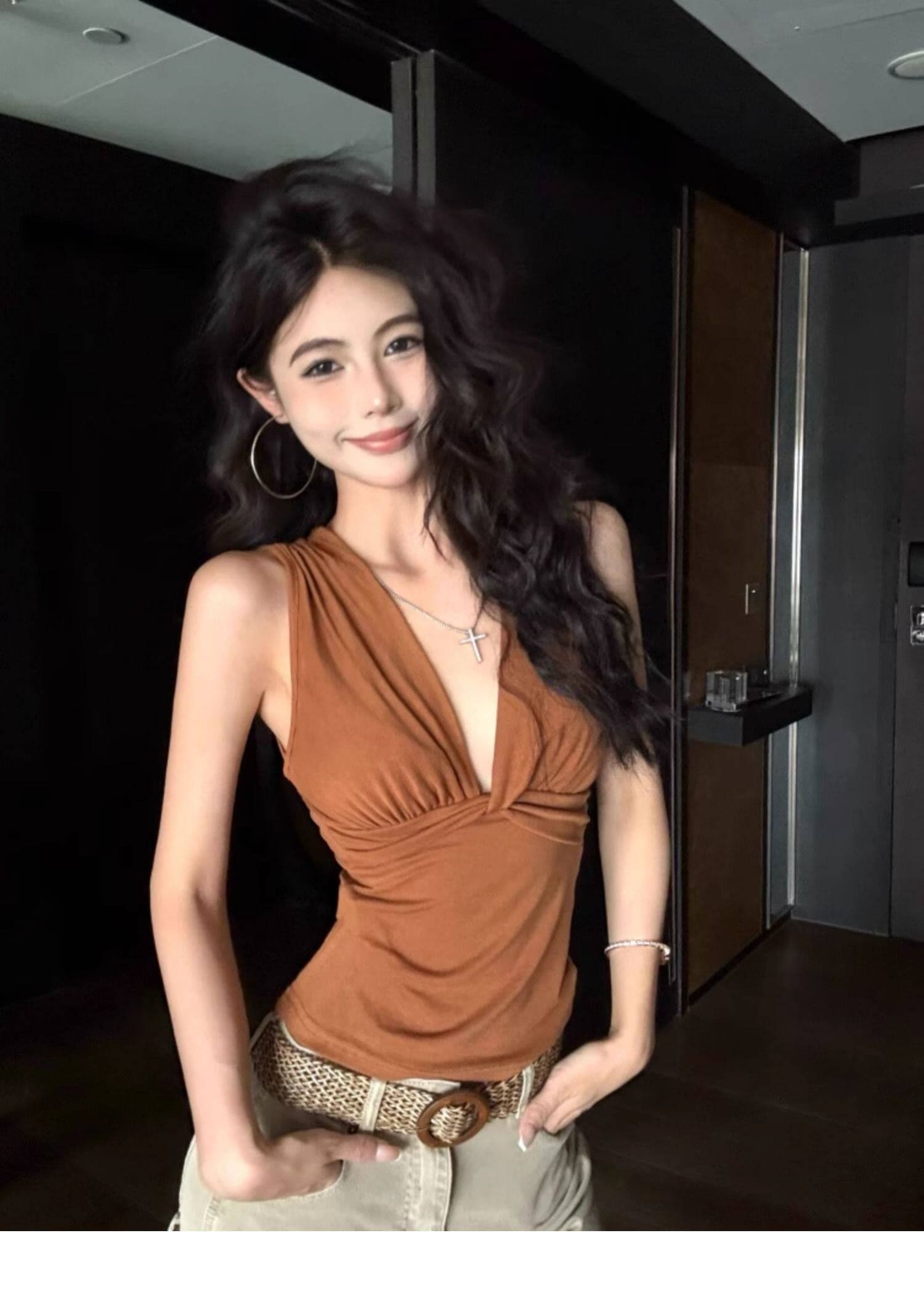 달콤한 핫걸 허리 수축 슬림해 보이는 V넥 행침 목 조끼 슬립 여성 고급 센스 태국 사람 스타일 도파민 민소매 맨위 상세 이미지 1