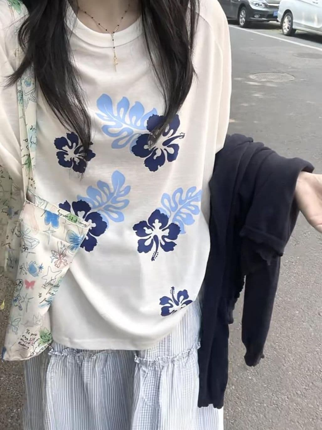 광저우 품질 여름 얇은 스타일 자외선 차단 긴팔 블라우스 새로운 캐주얼 루즈핏 느긋한 라운드 넥 티셔츠 상세 이미지 5