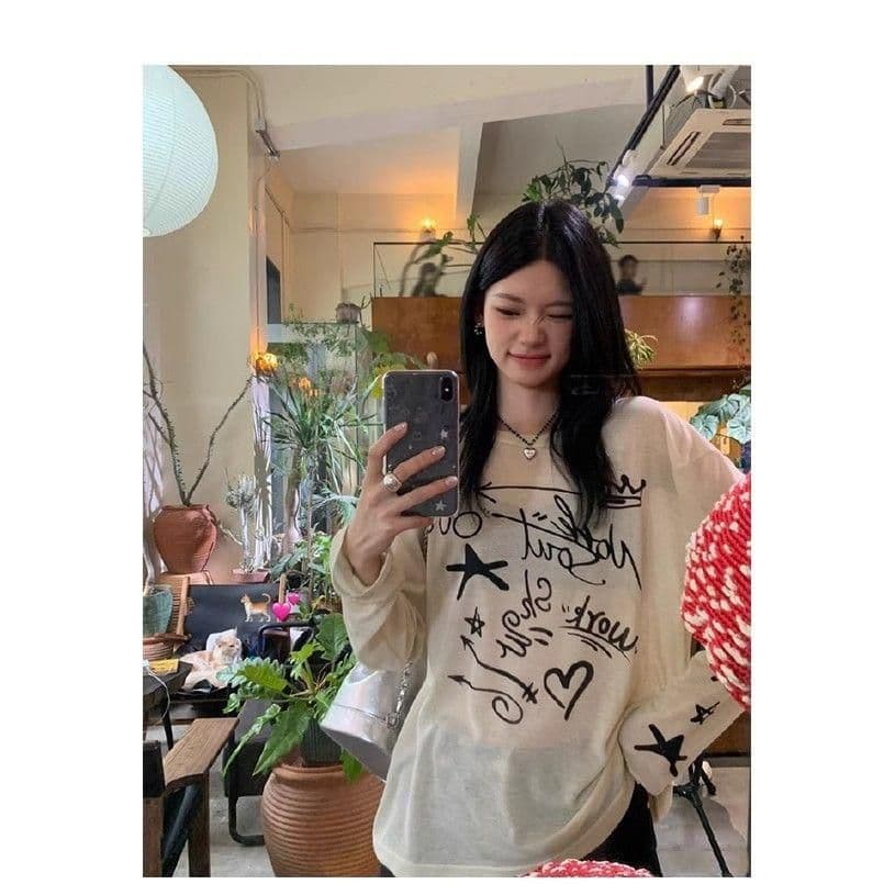 광저우 품질 얇은 스타일 자외선 차단 블라우스 루즈핏 여름 디자인 센스 아메리칸 재미있는 낙서 프린트 맨위 이미지 2