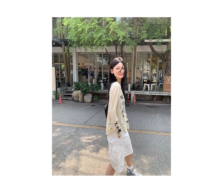 광저우 품질 얇은 스타일 자외선 차단 블라우스 루즈핏 여름 디자인 센스 아메리칸 재미있는 낙서 프린트 맨위 상세 이미지 14