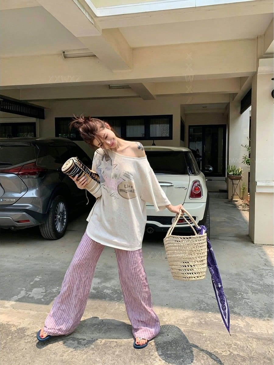 라이 경기 서울 눈꽃 한국 동대문 여름 느긋한 바람 비스듬한 어깨 마이크로 ~을 통해 프린트 루즈핏 반팔 티셔츠 여성 상세 이미지 3