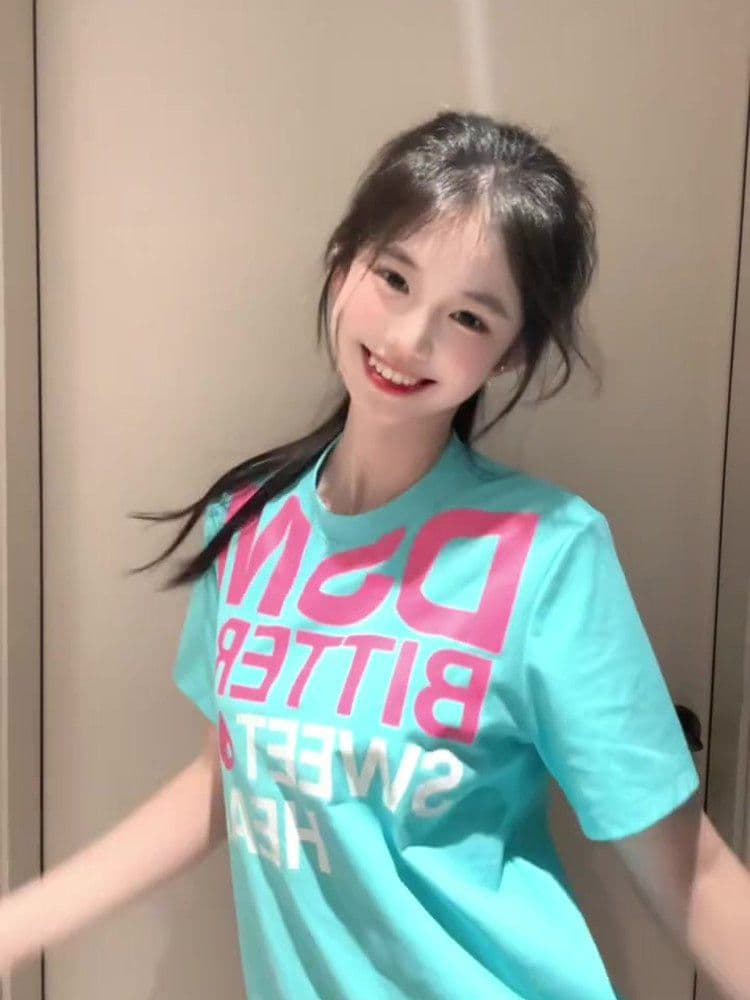 한 부서 레트로 패치워크 파란색 알파벳 반팔 티셔츠 여성 여름 몸매 가꾸기 슬림해 보이는 디자인 센스 다용도 캐주얼 맨위 상세 이미지 5