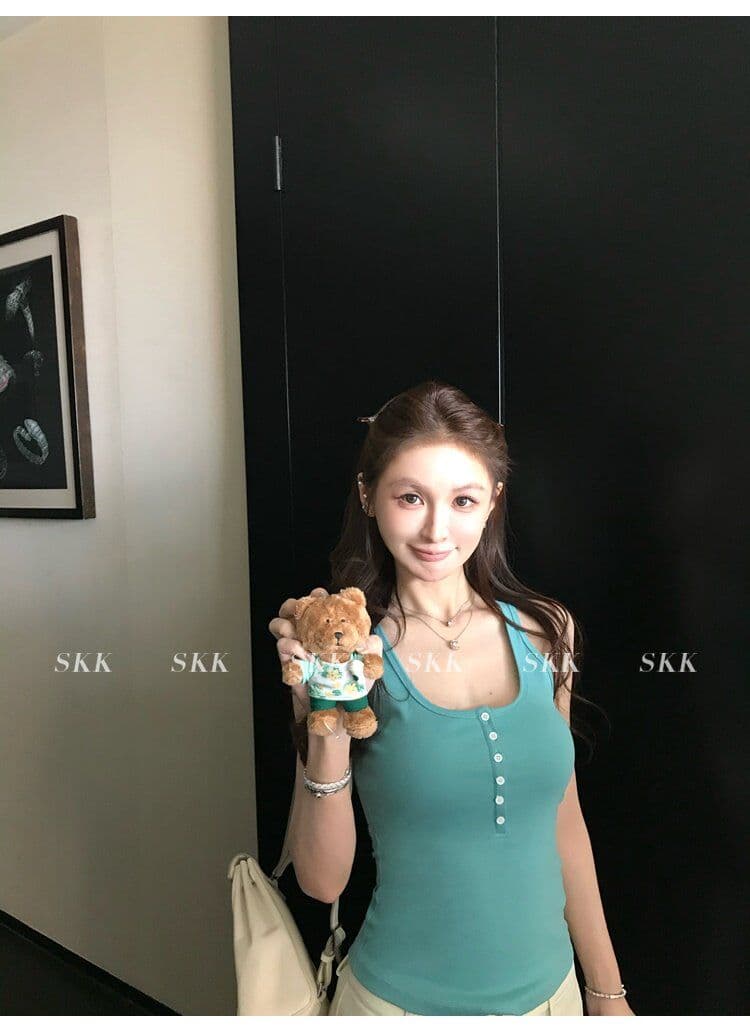 아메리칸 핫걸 바람 캐미솔 여름 몸매 가꾸기 슬림해 보이는 녹색 u 칼라 단추 다용도 디자인 센스 맨위 트렌디