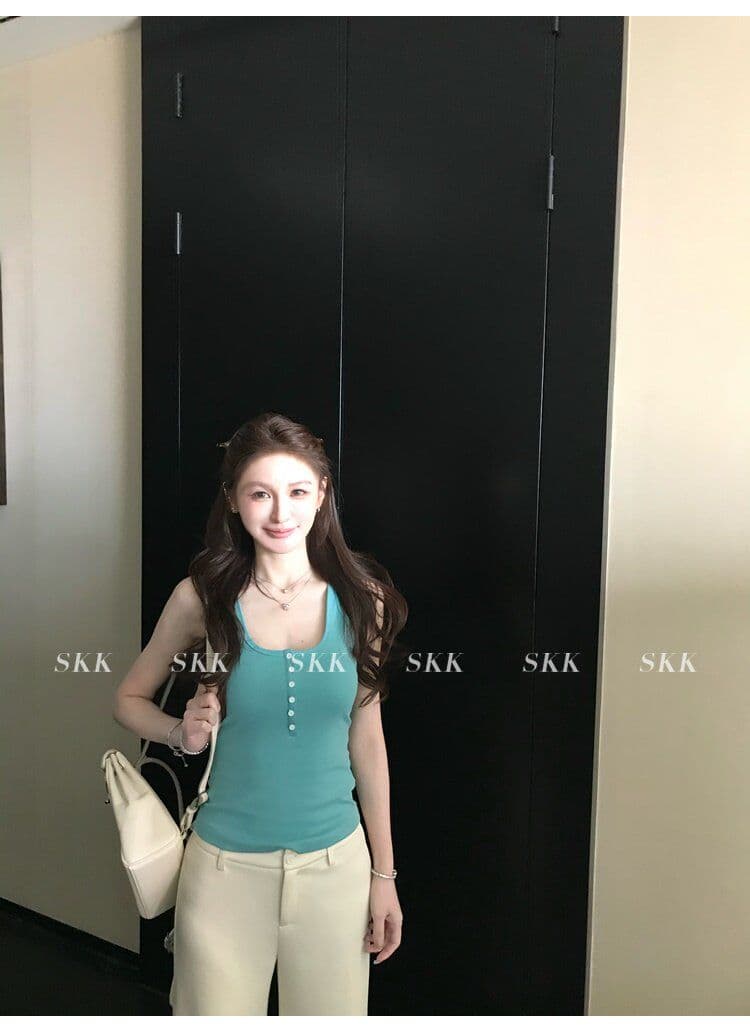 아메리칸 핫걸 바람 캐미솔 여름 몸매 가꾸기 슬림해 보이는 녹색 u 칼라 단추 다용도 디자인 센스 맨위 트렌디 상세 이미지 2