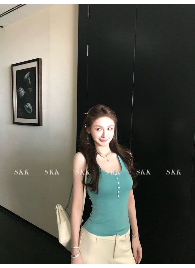 아메리칸 핫걸 바람 캐미솔 여름 몸매 가꾸기 슬림해 보이는 녹색 u 칼라 단추 다용도 디자인 센스 맨위 트렌디 상세 이미지 4