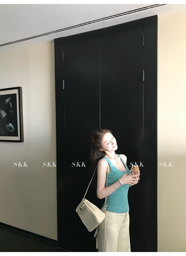 아메리칸 핫걸 바람 캐미솔 여름 몸매 가꾸기 슬림해 보이는 녹색 u 칼라 단추 다용도 디자인 센스 맨위 트렌디 상세 이미지 10