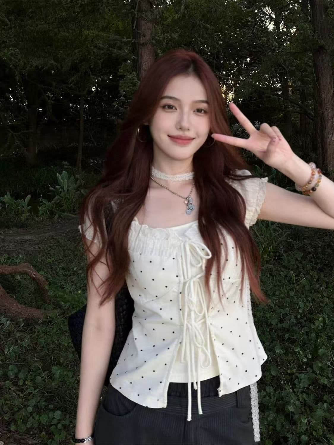 2026 여름 새로운 한 부서 도트 무늬 프린트 거품 소매 여성 패치워크 페이크 레이어드 슬림해 보이는 스트랩 그레이트 봐. 의류 상세 이미지 6