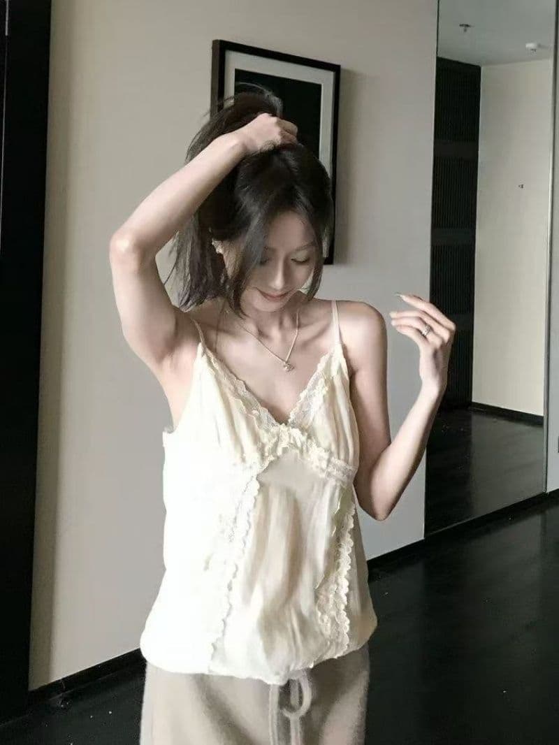 경관 그림 원본 한국 플러시 패션 섹시함 레이스 조각 작은 슬링 조끼 여성 여름 민소매 다용도 맨위 이미지 4