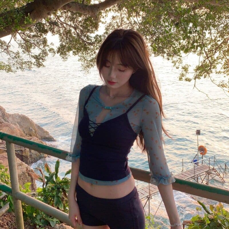 꽃무늬 망사 티셔츠 여성 몸매 가꾸기 슬림해 보이는 캐미솔 맨위 투피스 세트 상세 이미지 6