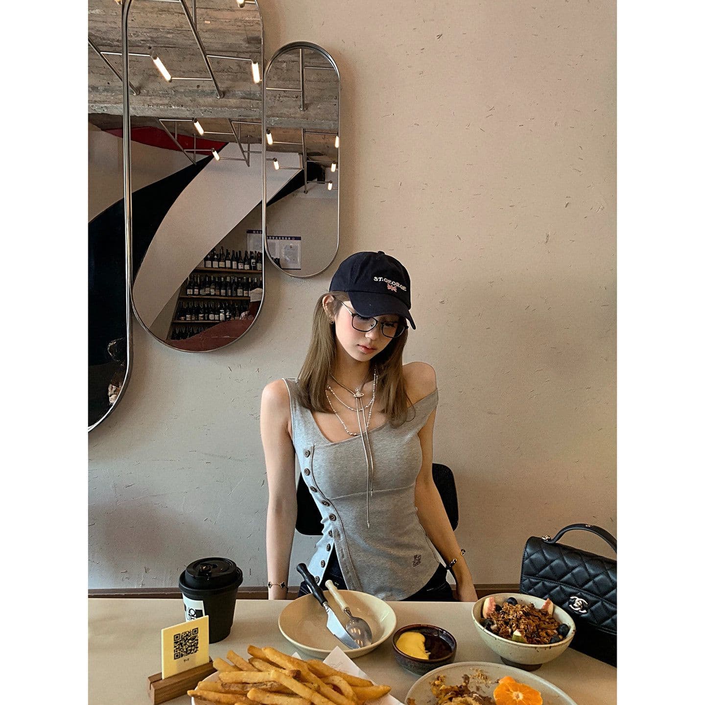 tongiiuu vtg 행성 디자인 센스 비스듬한 칼라 비대칭 트임 단추 조끼 여성 민소매 맨위 여름