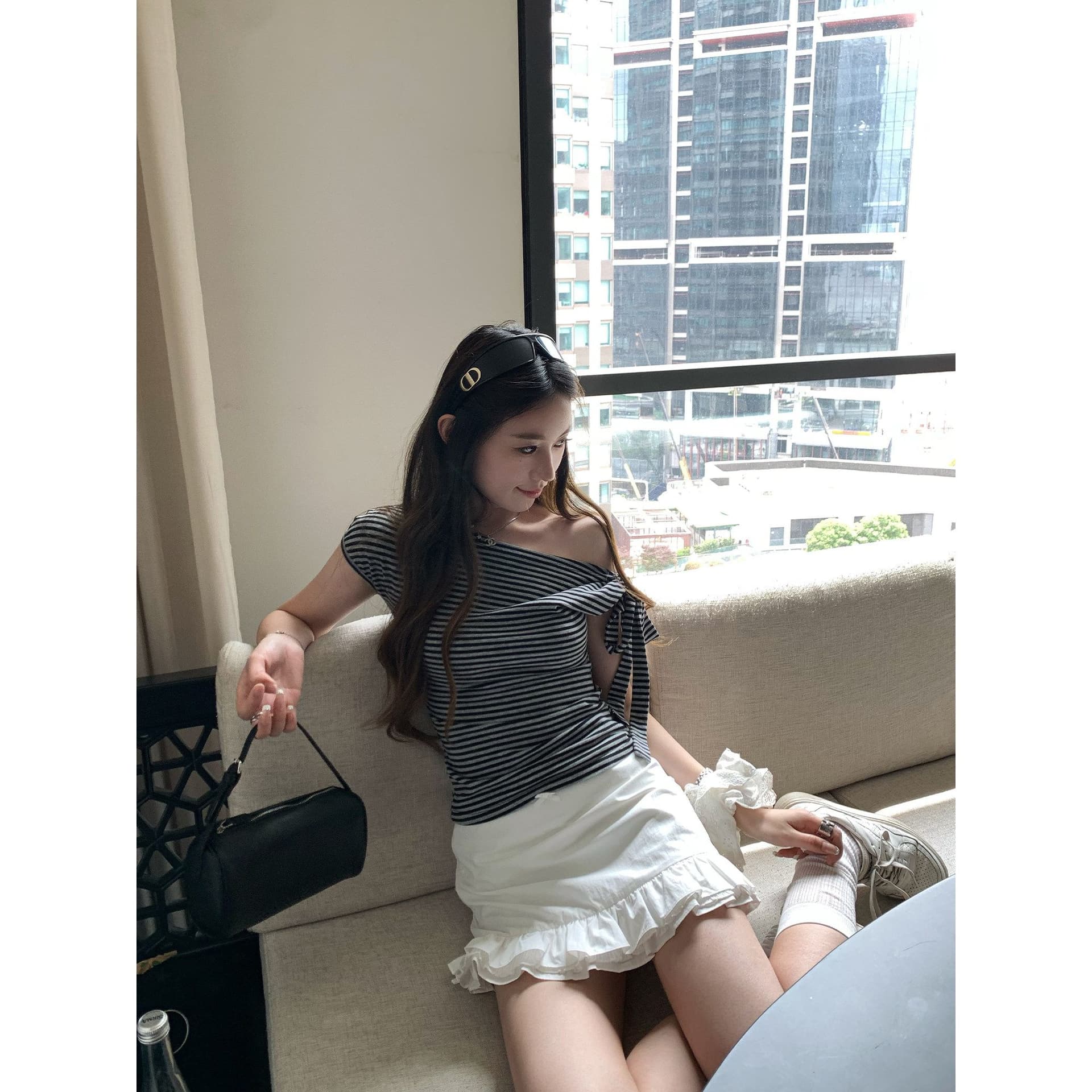 260 그램 1 1 인 면 일방적 인 스트랩 비스듬한 어깨 반팔 티셔츠 디자인 센스 몸매 가꾸기 품격 쇼트 스타일 맨위 이미지 4