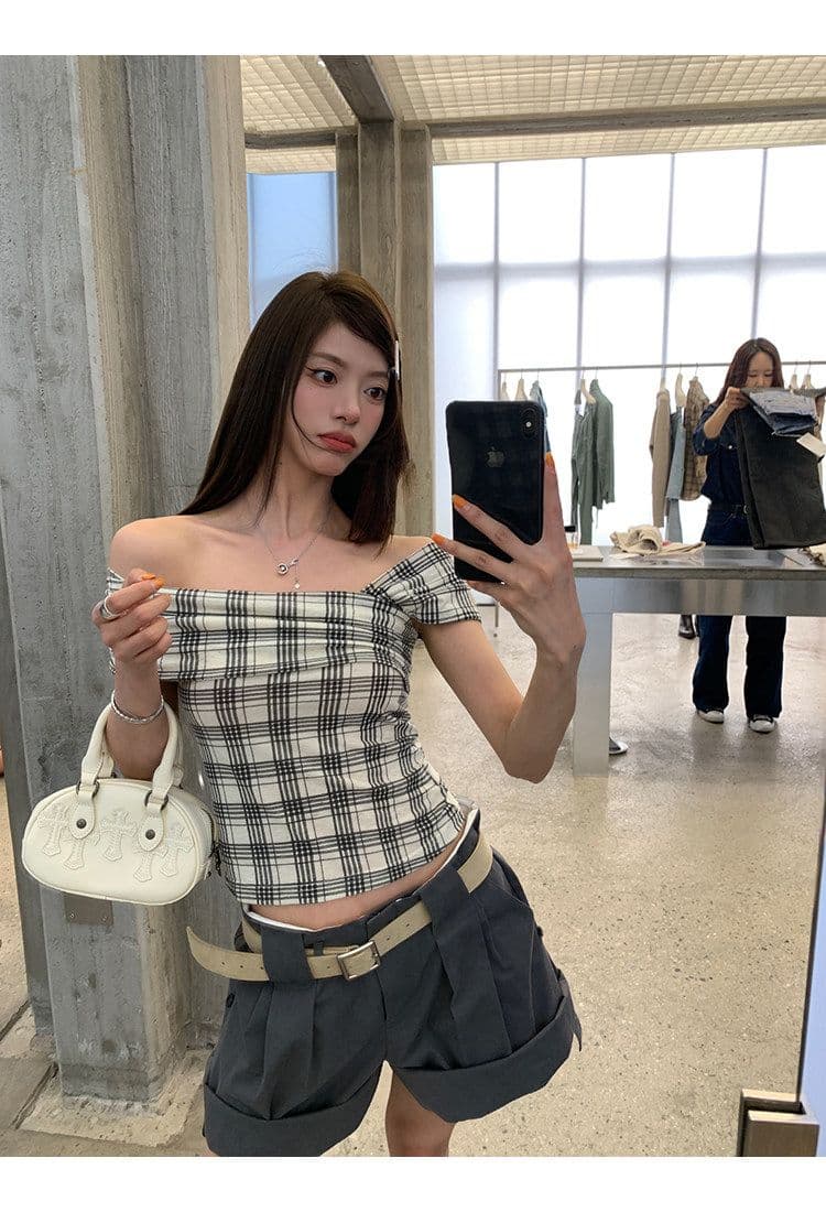 원본 것 레트로 체크무늬 체크무늬 오프숄더 민소매 티셔츠 쇼트 스타일 몸매 가꾸기 슬림해 보이는 검정색 맨위 상세 이미지 22