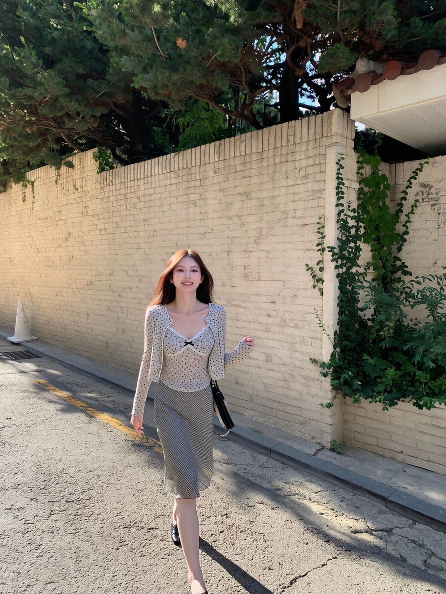 도트 무늬 하트 긴팔 오픈 가디건 여성 여름 레이스 조각 캐미솔 슬림해 보이는 투피스 슈트 상세 이미지 4