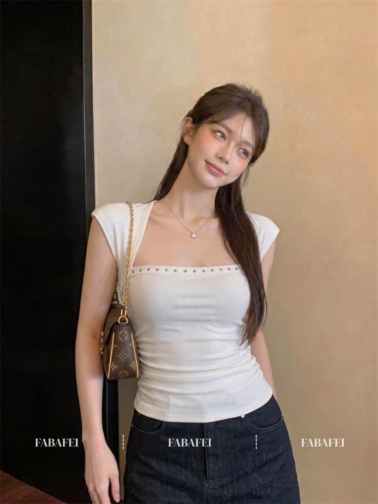 40 순면 핫걸 바람 광장 칼라 비즈 박기 측면 주름 캐미솔 여름 작은 대중 디자인 센스 다용도 맨위 여성