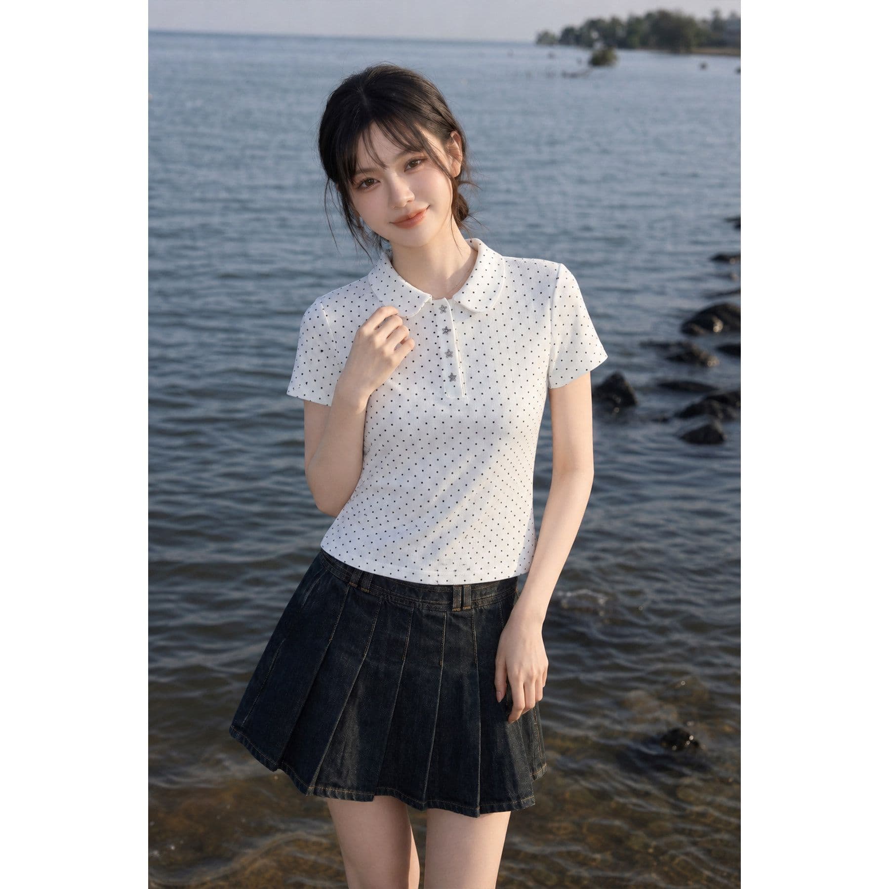 부드러운 나무 과립 자카드 화이트 도트 무늬 폴로 칼라 반팔 티셔츠 여성 여름 단추 디자인 센스 몸매 가꾸기 작은 대중 맨위 이미지 4